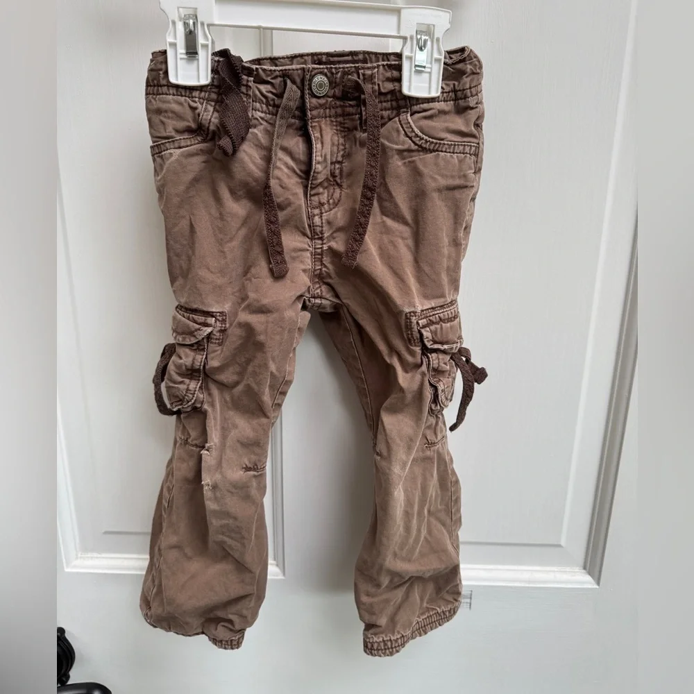 Old Navy 2T Girls Kids' Brown Cargo Pants with Pockets- Play Condition